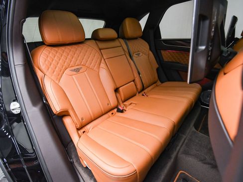 Certified 2022 Bentley Bentayga image 51
