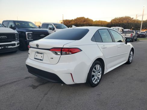 Used 2024 Toyota Corolla LE image 5