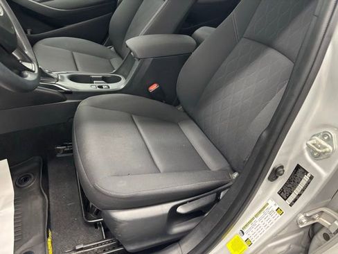 Used 2024 Toyota Corolla LE image 12