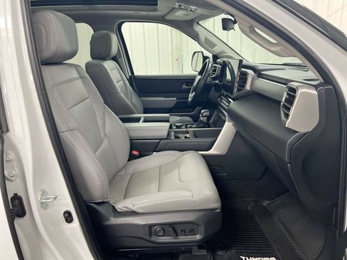 Used 2023 Toyota Tundra Limited AWD/4WD image 23
