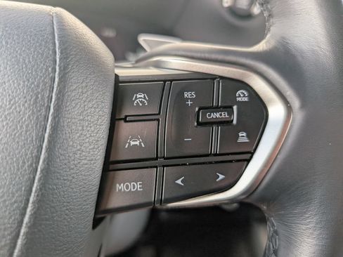Used 2024 Lexus GX 550 w/ Accessory Package (31) AWD/4WD image 19