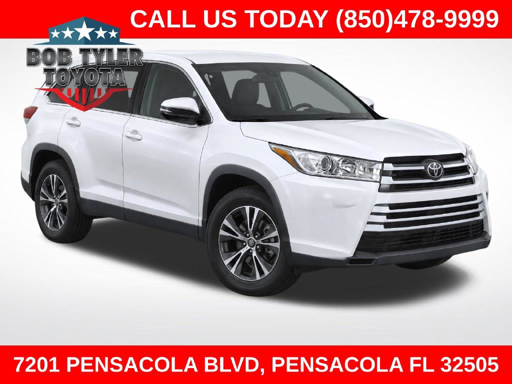 Used 2019 Toyota Highlander LE FWD image 1