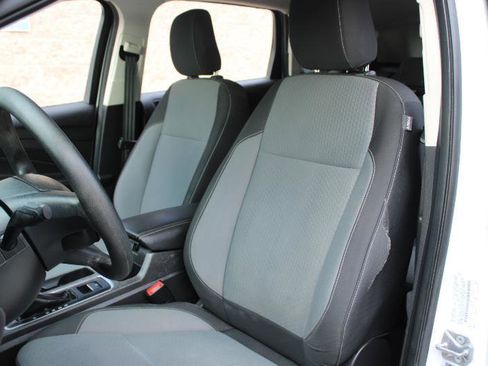 Used 2019 Ford Escape SE FWD image 12