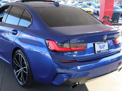 Used 2021 BMW 330i xDrive Sedan w/ M Sport Package image 9
