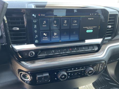 Used 2025 Chevrolet Silverado 2500 LT w/ Convenience Package AWD/4WD image 19