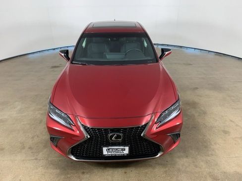 Used 2025 Lexus ES 300h F Sport w/ Accessory Package (Z2) image 4