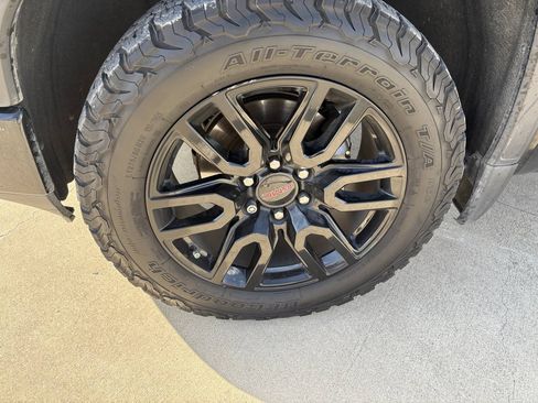 Used 2021 GMC Sierra 1500 Elevation RWD image 9