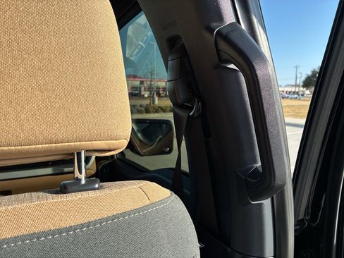 Used 2022 Ford F150 XLT image 46