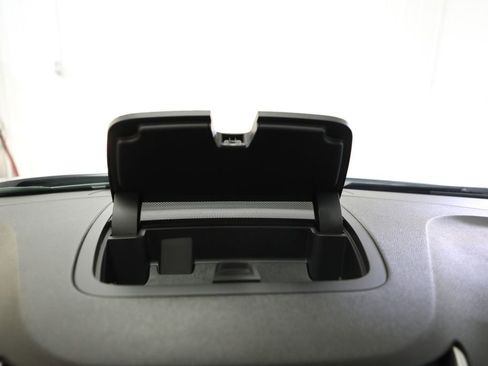 Certified 2016 Chevrolet Traverse LT image 7