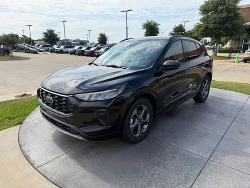 Used 2024 Ford Escape ST-Line FWD image 3
