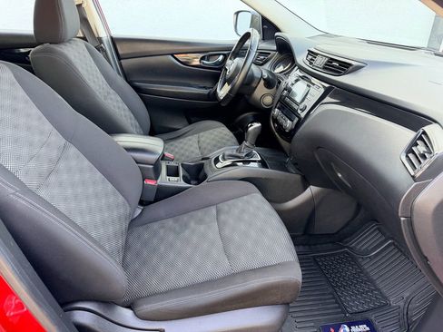 Used 2018 Nissan Rogue Sport SV w/ SV All-Weather Package image 16