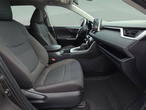 Certified 2025 Toyota RAV4 LE FWD image 16
