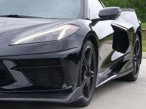 Used 2023 Chevrolet Corvette Stingray Preferred Cpe w/ Z51 Performance Package RWD image 10