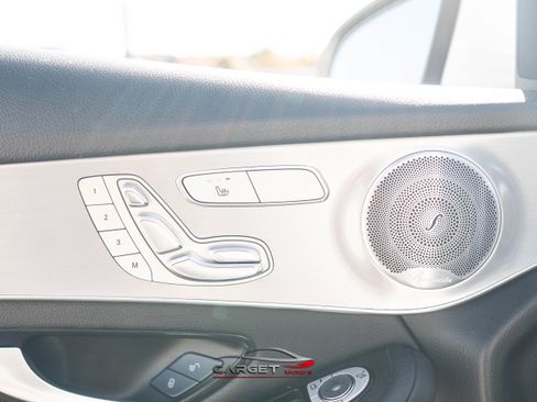 Used 2019 Mercedes-Benz GLC 300 4MATIC Coupe image 38