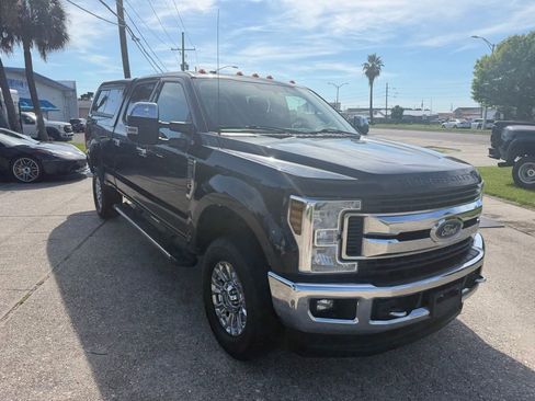 Used 2019 Ford F250 XLT w/ XLT Premium Package AWD/4WD image 5