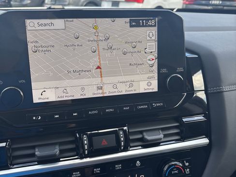 Used 2025 Nissan Pathfinder Platinum image 38