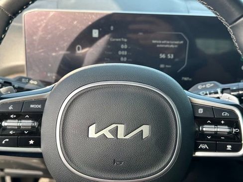 Used 2024 Kia Sorento SX Prestige image 40