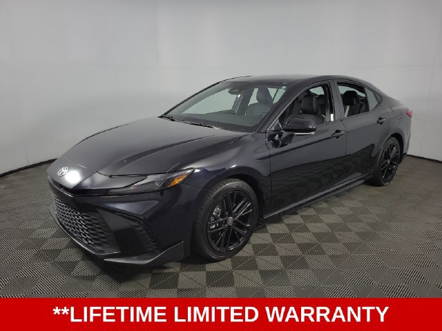 Used 2025 Toyota Camry SE w/ Convenience Package FWD image 3