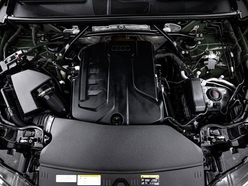 Certified 2025 Audi Q5 Premium Plus w/ Premium Plus image 21