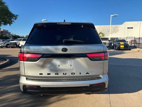 Used 2024 Toyota Sequoia Platinum AWD/4WD image 6