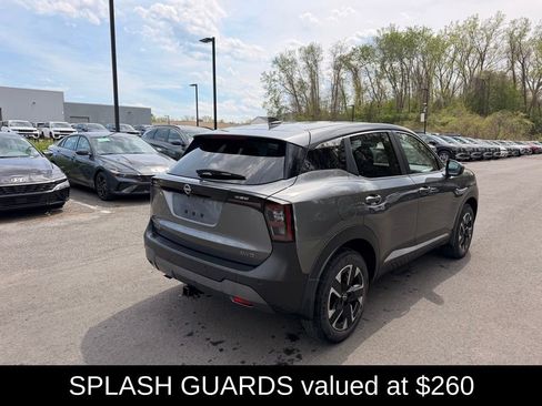 Used 2025 Nissan Kicks SV w/ Charging Package AWD/4WD image 4