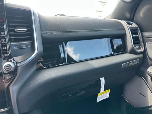 New 2026 RAM 1500 Laramie AWD/4WD image 24