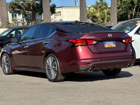 Used 2024 Nissan Altima 2.5 SL FWD image 6