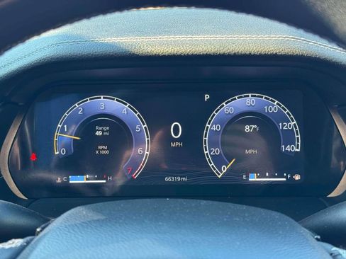 Used 2023 Jeep Grand Cherokee L Limited w/ Luxury Tech Group II AWD/4WD image 27