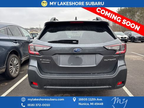 Used 2025 Subaru Outback Premium image 7