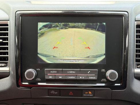 Certified 2024 Nissan Frontier SV w/ Technology Package RWD image 5