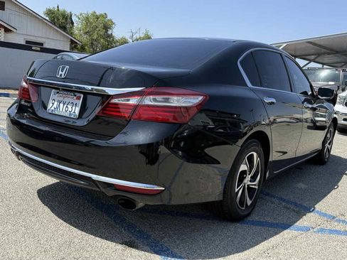 Used 2017 Honda Accord LX image 37