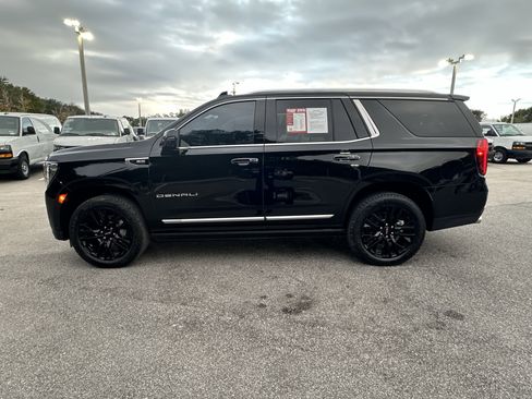 Used 2023 GMC Yukon Denali w/ Denali Reserve Package image 7