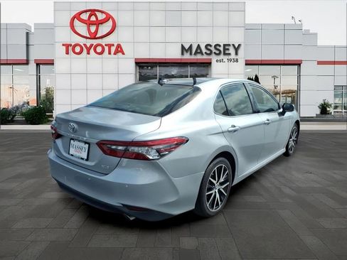 Used 2024 Toyota Camry XLE w/ Navigation Package FWD image 3
