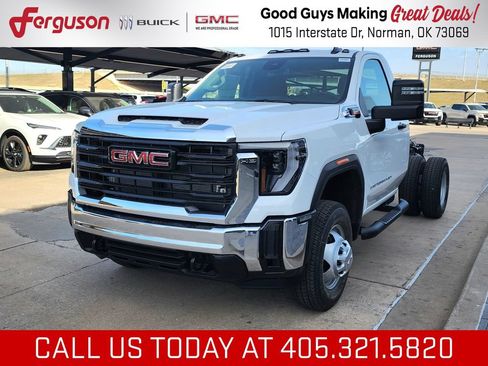 New 2026 GMC Sierra 3500 Pro w/ Convenience Package AWD/4WD image 7