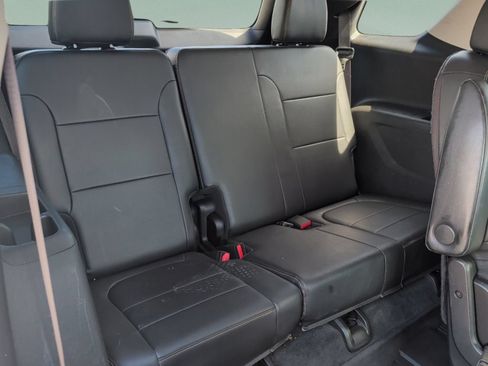 Used 2019 Chevrolet Traverse LT w/ LPO, Floor Liner Package AWD/4WD image 40