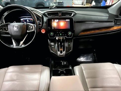 Used 2018 Honda CR-V Touring image 16
