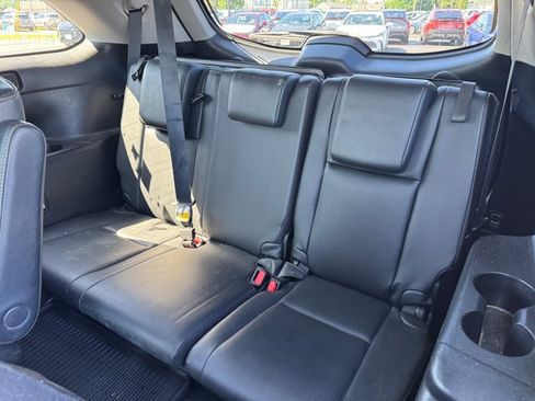 Used 2019 Toyota Highlander Limited Platinum AWD/4WD image 28