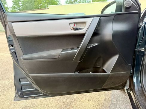 Used 2019 Toyota Corolla LE FWD image 31