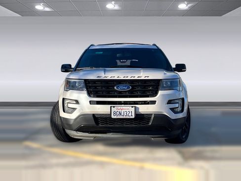Used 2016 Ford Explorer Sport w/ Equipment Group 401A image 4