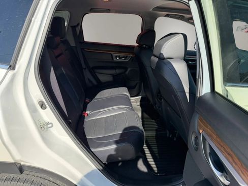 Used 2018 Honda CR-V Touring image 16