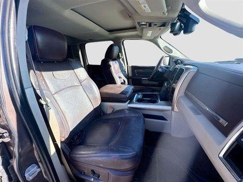 Used 2018 RAM 1500 Laramie Longhorn image 29