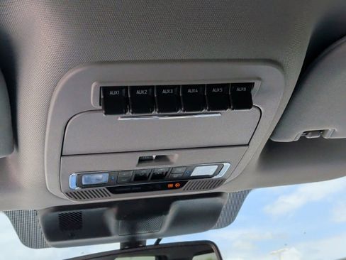 New 2026 Ford F250 Lariat w/ Black Appearance Package image 23