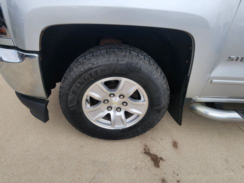 Used 2017 Chevrolet Silverado 1500 LT w/ All Star Edition AWD/4WD image 9