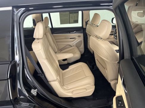 Used 2021 Jeep Grand Cherokee L Limited image 11