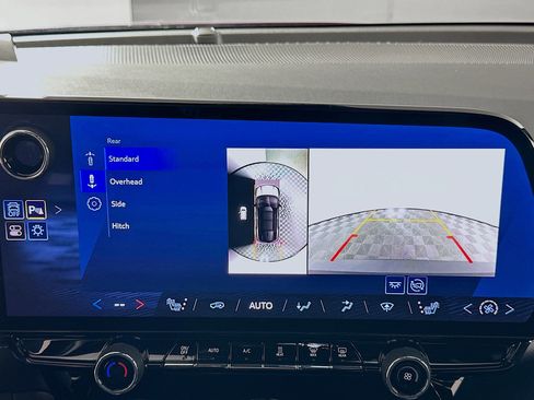 Used 2024 Chevrolet Blazer EV LT image 22