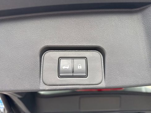 Certified 2026 Nissan Rogue SL AWD/4WD image 13