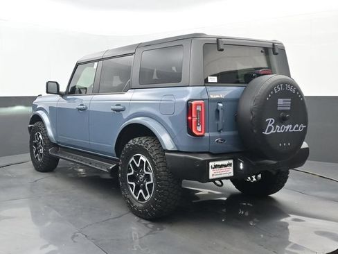 Used 2025 Ford Bronco Outer Banks AWD/4WD image 3