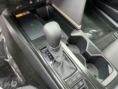 Used 2025 Toyota Camry LE image 21