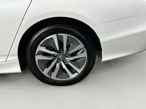 Used 2022 Honda Accord Sport image 11