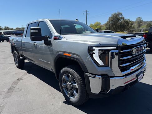 New 2025 GMC Sierra 2500 SLE w/ SLE Value Package; image 3